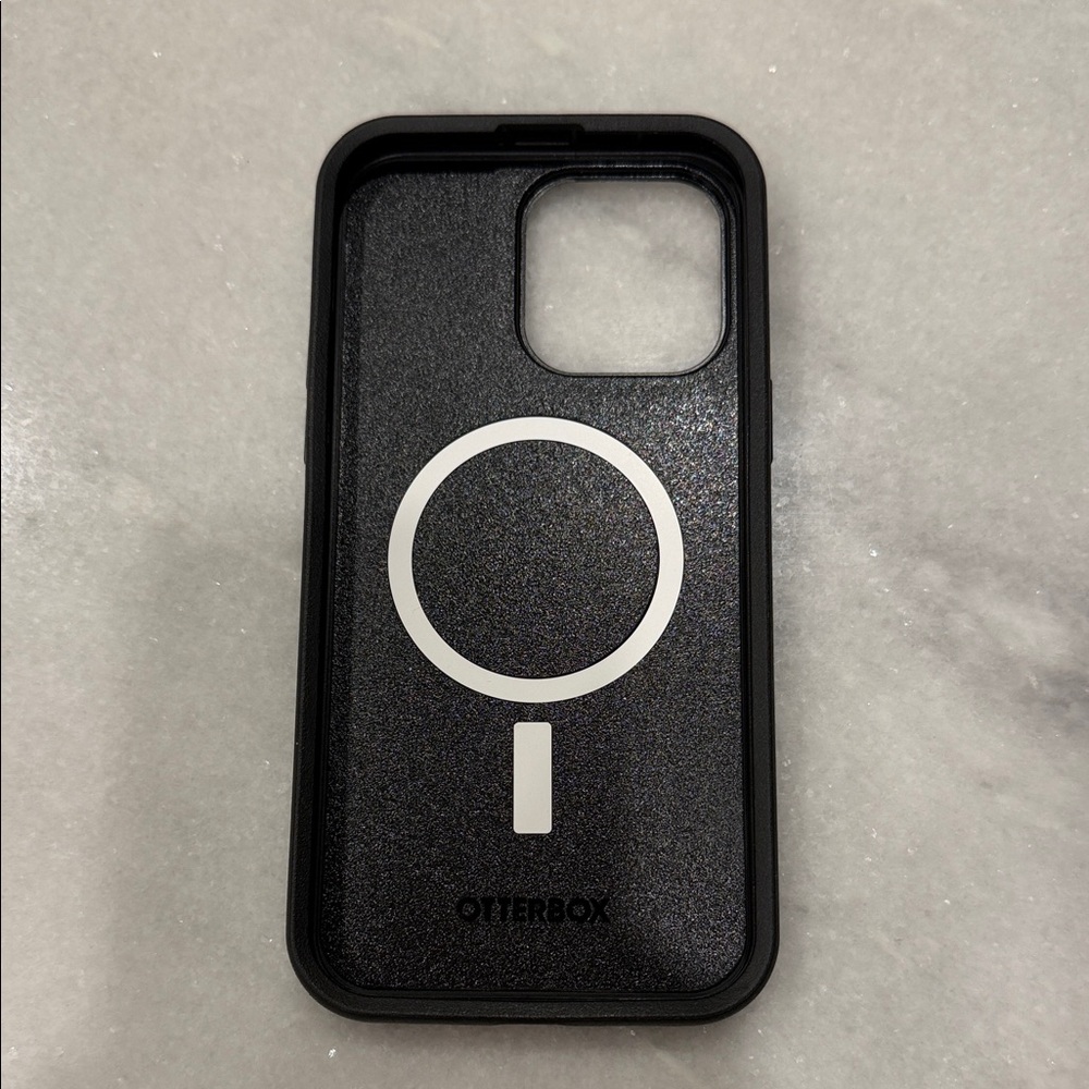 OtterBox Black with MagSafe iPhone 15 pro max Case